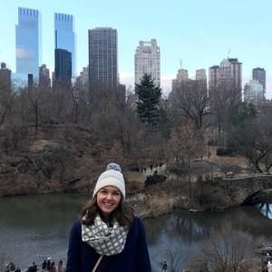 Meet your Posher, Caroline
